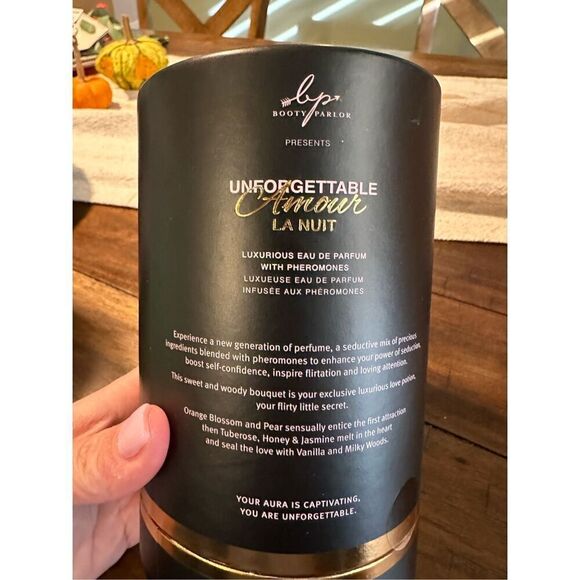 NIB - 3.3 Oz Booty Parlor Unforgettable Amour La Nuit PERFUME W/ Pheromones - Picture 3 of 7